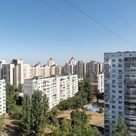 Чудова Квартира Для Відпочинку І Роботи На Оболоні Kiew Exterior foto